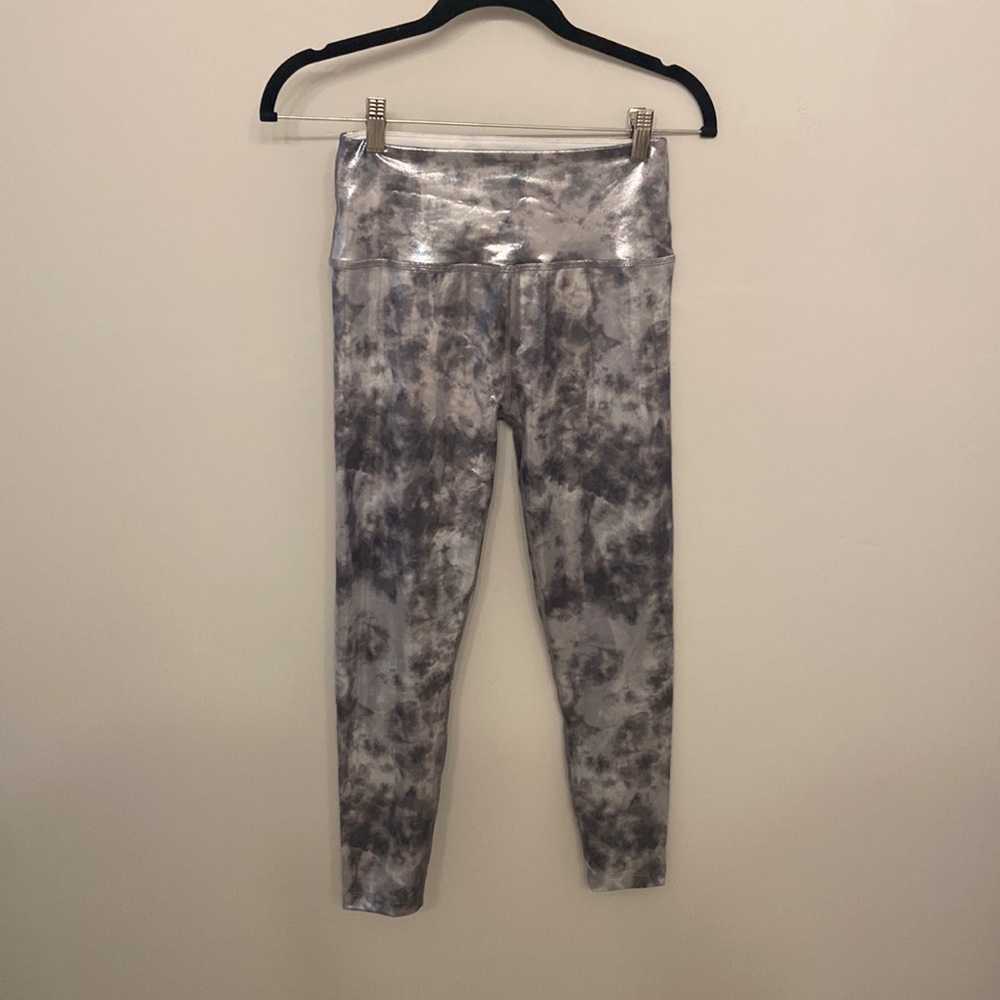 Grey metallic print beyond yoga leggings. Never worn or washed.